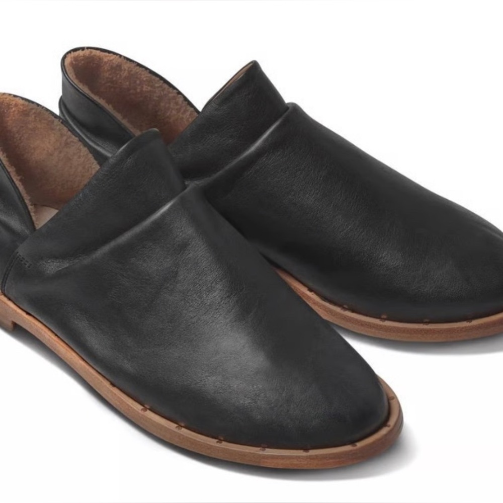 beek.. Puffin Leather Booties